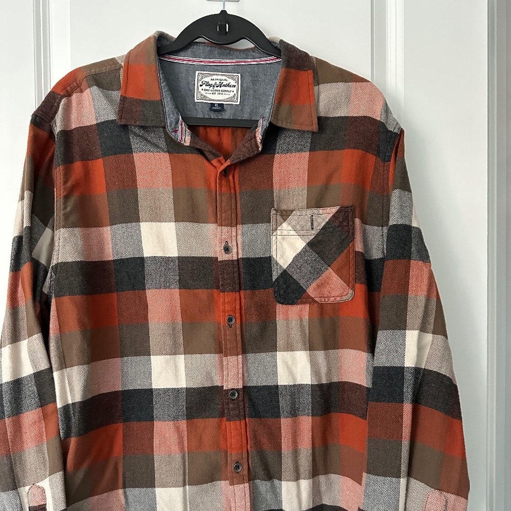 FLAG & ANTHEM Dry Goods Supply Men's XL Very Soft Flannel Shirt